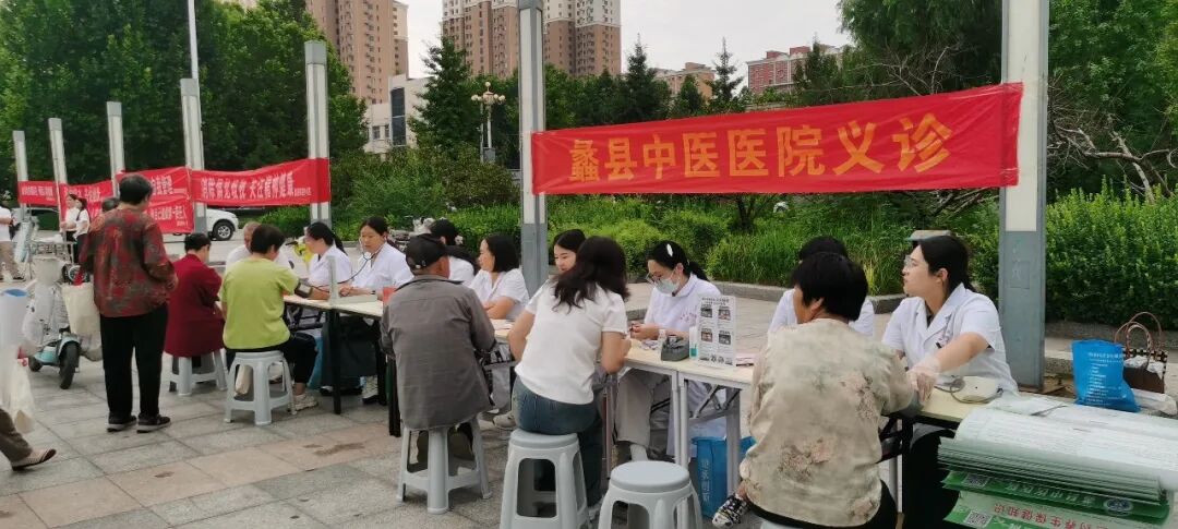 我县开展全国残疾预防日集中宣传活动